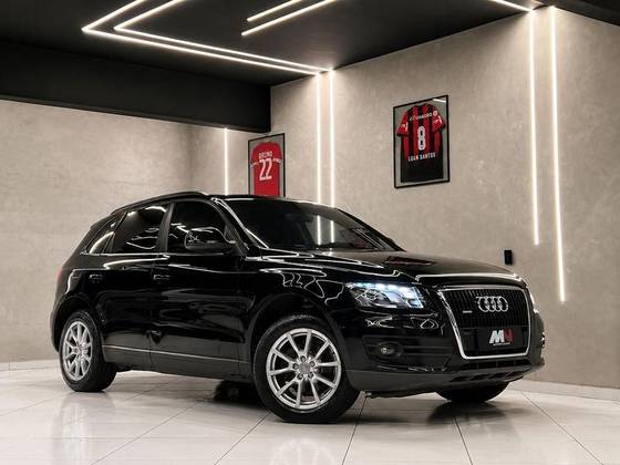 AUDI Q5 2.0 TFSI AMBIENTE 16V 211CV GASOLINA 4P AUTOMÁTICO AUDI Q5 2.0 TFSI AMBIENTE 16V 211CV GASOLINA 4P AUTOMÁTICO